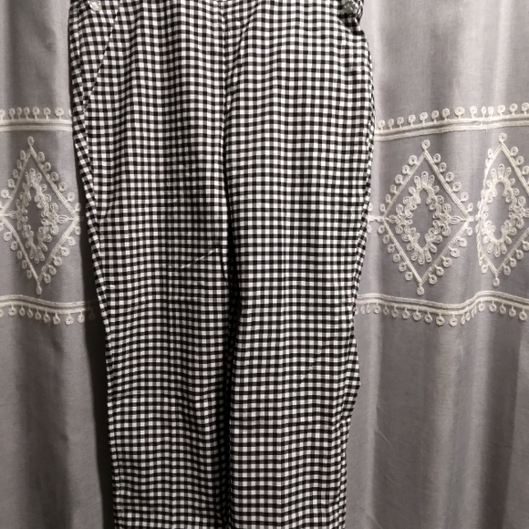 Women's Rafaela Capri Size 6 (NWT) MSRP $59.50 - Picture 1 of 4